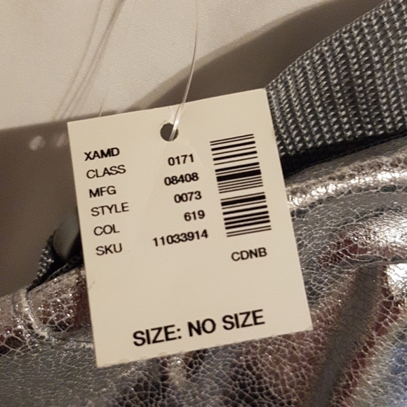 Justice silver duffle bag, New - Picture 5 of 6